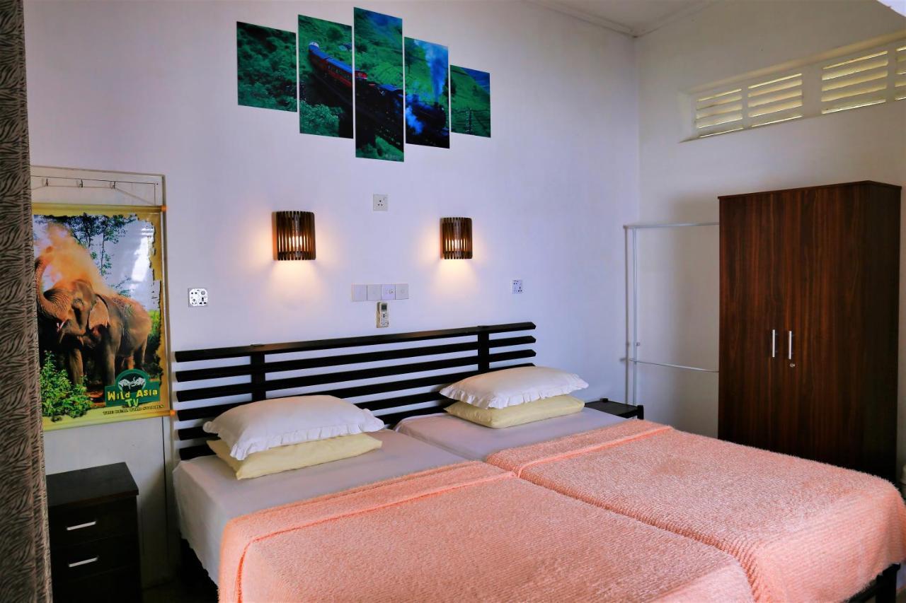 Camellia Dwelling Bed & Breakfast Hikkaduwa Dış mekan fotoğraf